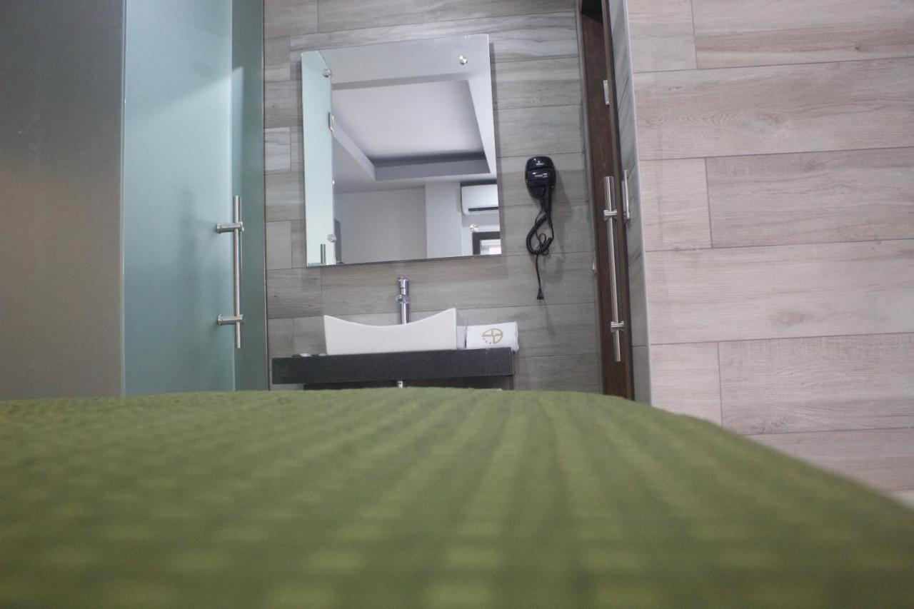 Hotel Grand One Plaza Tijuana Extérieur photo