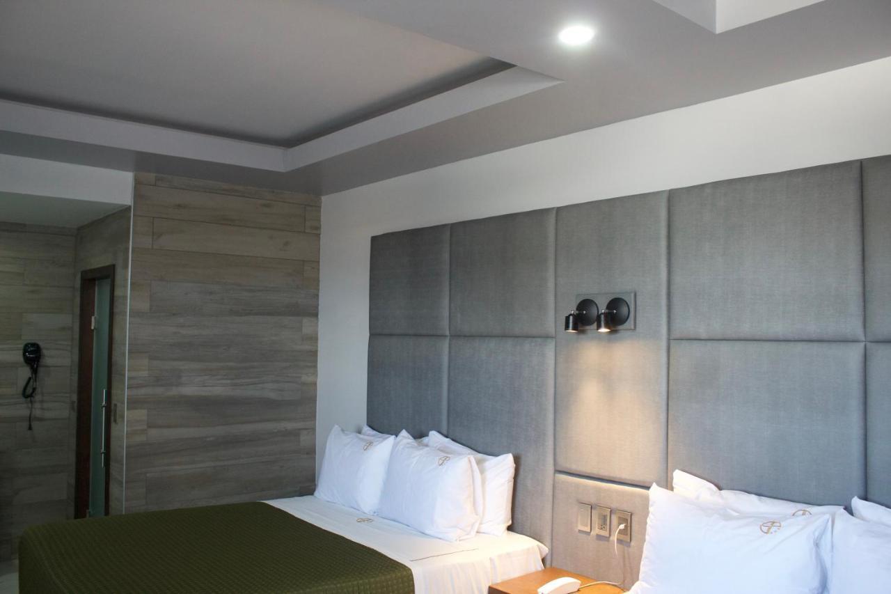 Hotel Grand One Plaza Tijuana Extérieur photo