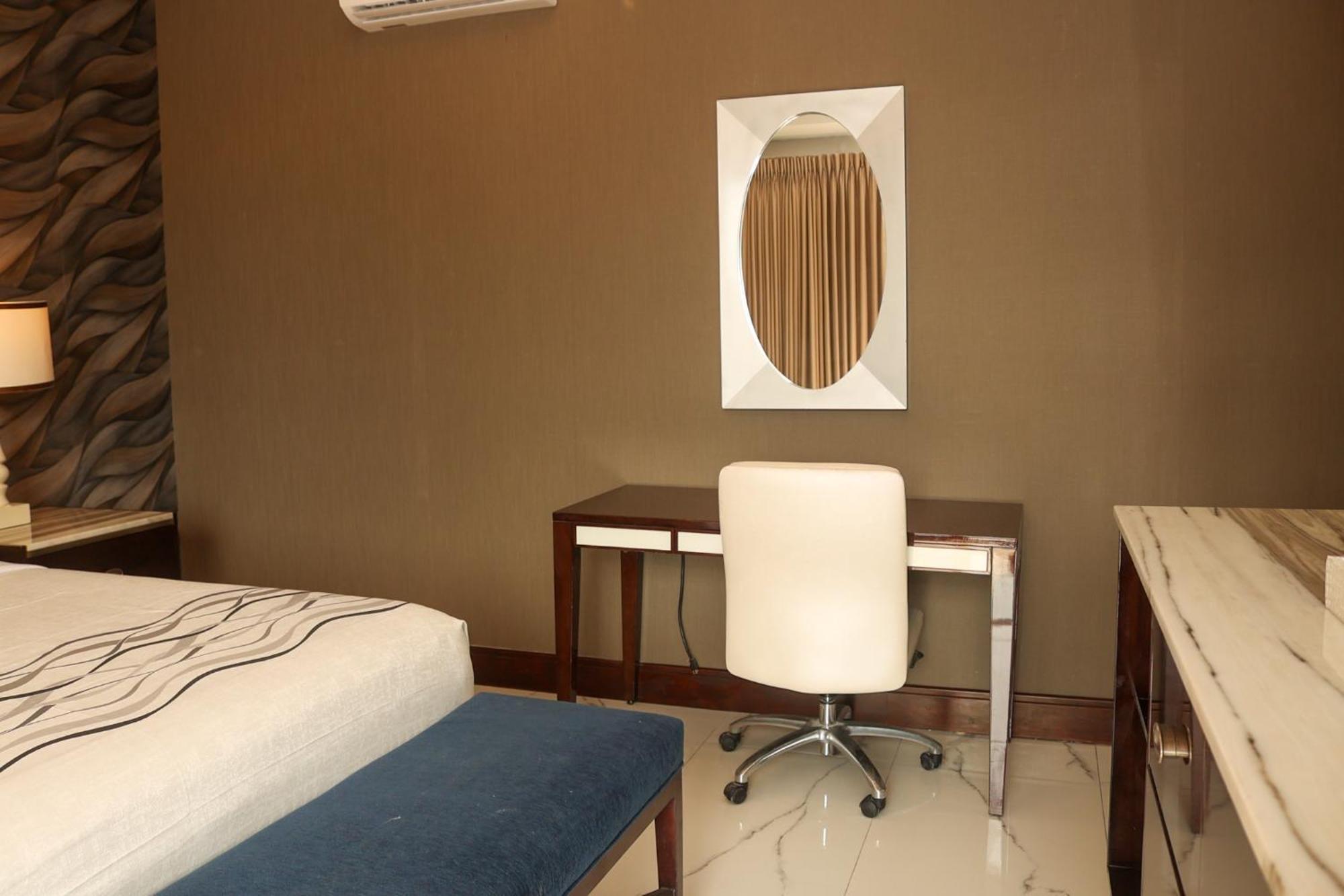 Hotel Grand One Plaza Tijuana Extérieur photo
