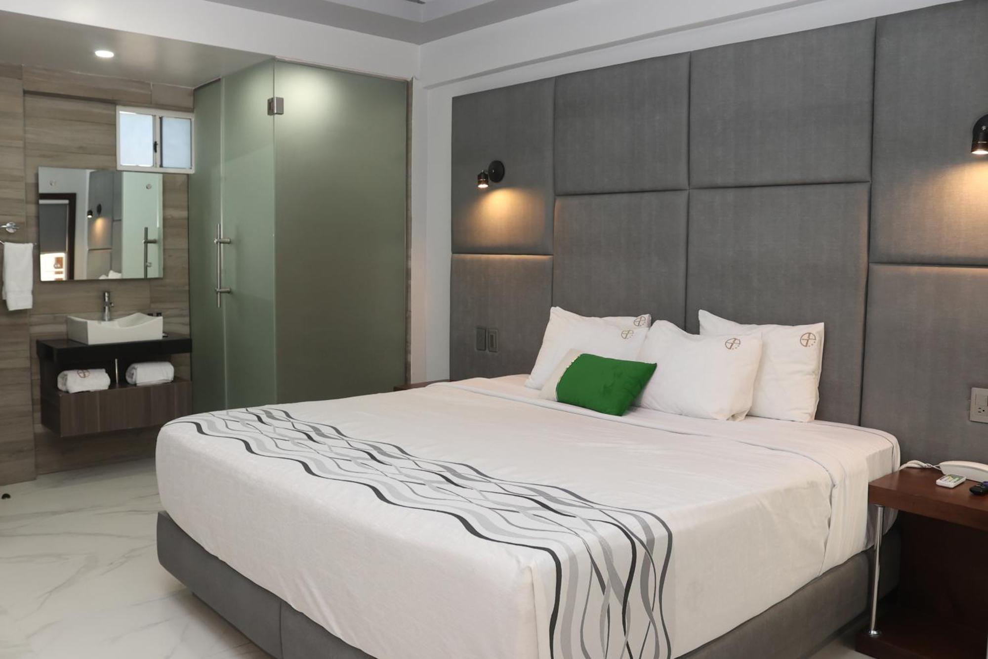 Hotel Grand One Plaza Tijuana Extérieur photo