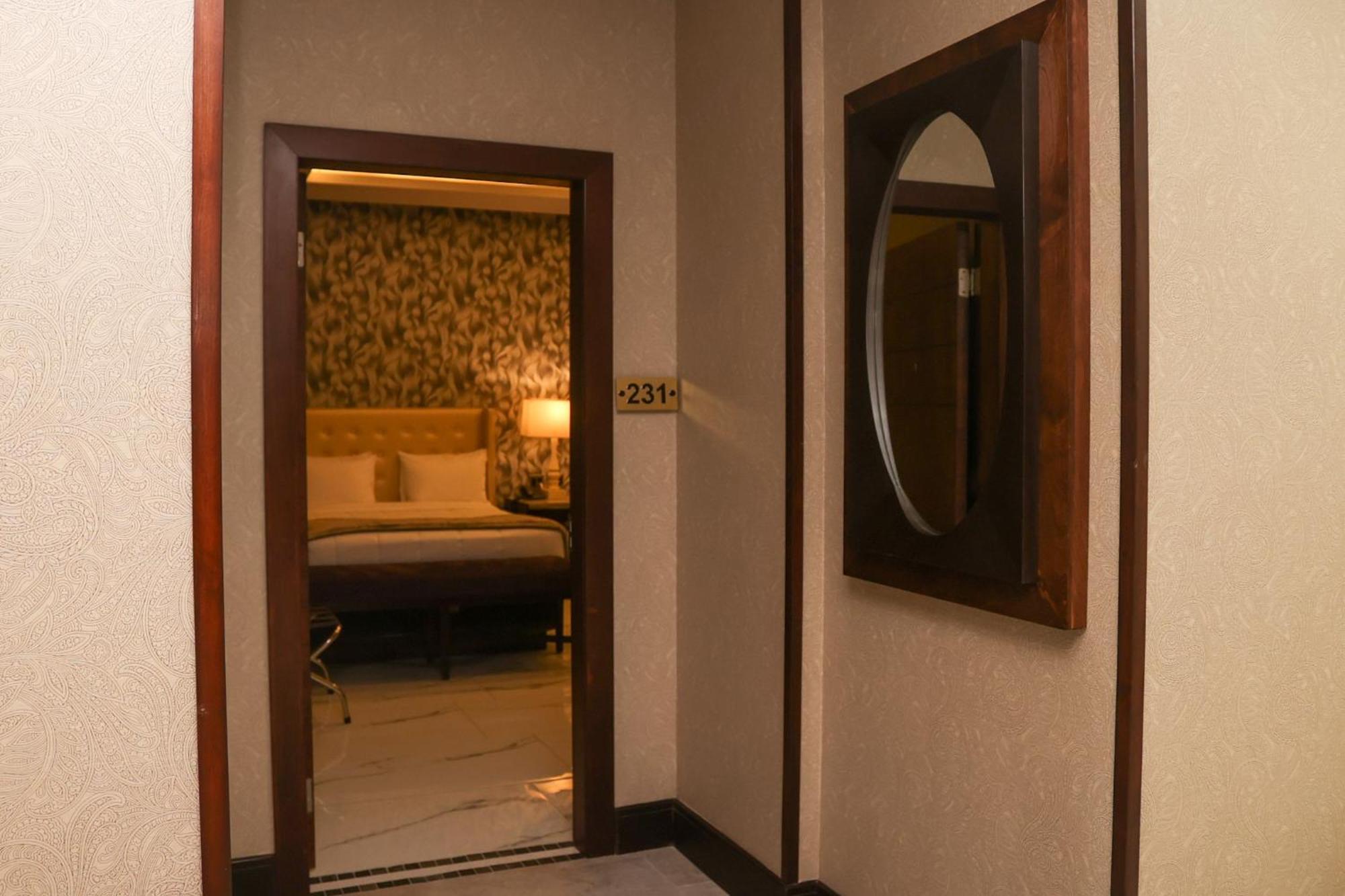 Hotel Grand One Plaza Tijuana Extérieur photo